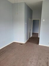 221 16th St in Hempstead, TX - Building Photo - Building Photo