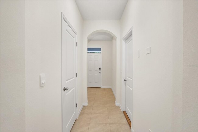 32859 Pez Landing Ln in Wesley Chapel, FL - Foto de edificio - Building Photo