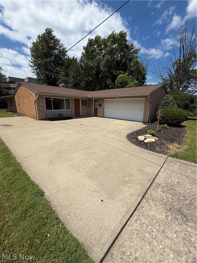 2104 Walter Rd