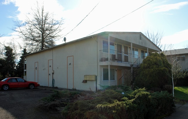 926 4th Ave in Albany, OR - Building Photo - Building Photo