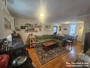 7 Riverside Pl, Unit 2 in Cambridge, MA - Building Photo - Building Photo