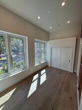 100 Captains Row in Chelsea, MA - Building Photo - Building Photo