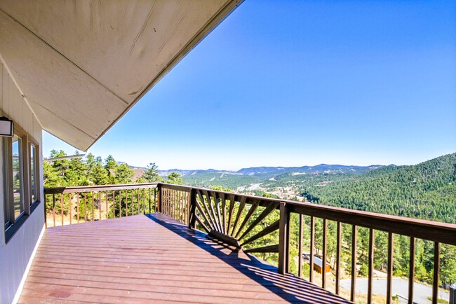 1244 Hyland Dr in Evergreen, CO - Building Photo - Building Photo