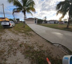 3390 Randall Blvd in Naples, FL - Building Photo - Building Photo