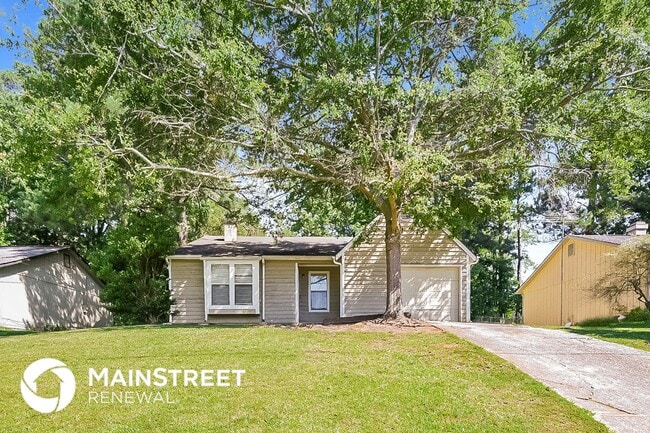 property at 3246 Fescue Cir