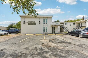 7908 Gault St in Austin, TX - Building Photo