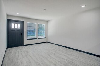 3448 Elgin St-Unit -7 in Houston, TX - Building Photo - Building Photo