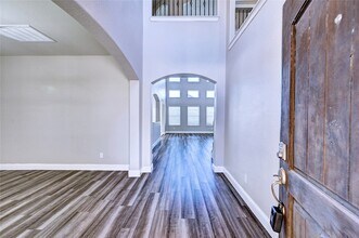 5555 Casa Martin Dr in Katy, TX - Foto de edificio - Building Photo