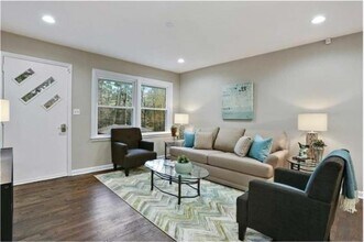 2980 Pasadena Dr in Decatur, GA - Building Photo - Building Photo