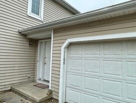 1106 N Gammon Rd in Madison, WI - Building Photo