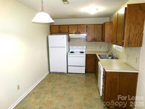 100 Fairway St, Unit 37 in Albemarle, NC - Building Photo - Building Photo