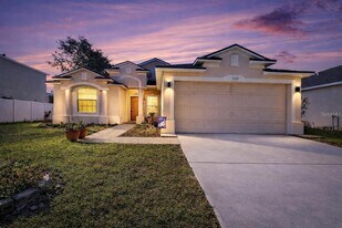 1379 Osprey Way in Apopka, FL - Building Photo