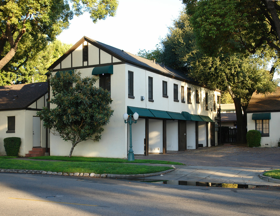 706 N Euclid Ave in Ontario, CA - Building Photo