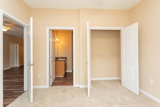 Magnolia House in Raleigh, NC - Foto de edificio - Interior Photo