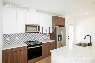 6256 Stewart St in San Diego, CA - Building Photo - Building Photo