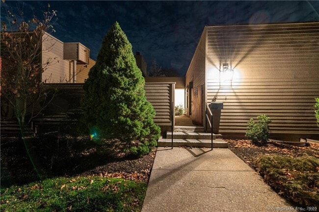 59 Charlton Hill Rd