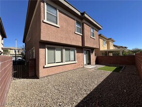 10375 Mystic Pine Rd in Las Vegas, NV - Building Photo - Building Photo