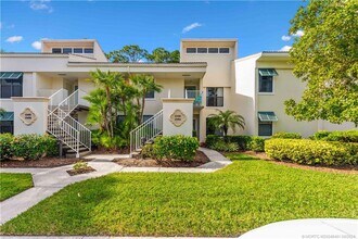 13456 Harbour Ridge Blvd in Palm City, FL - Foto de edificio - Building Photo