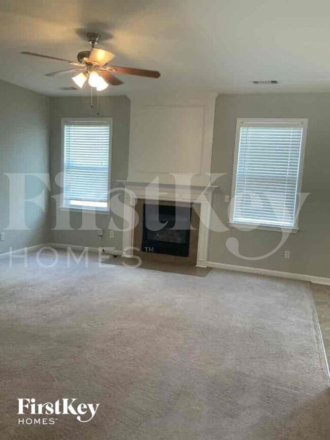 7286 Basalt Dr in Union City, GA - Building Photo - Building Photo