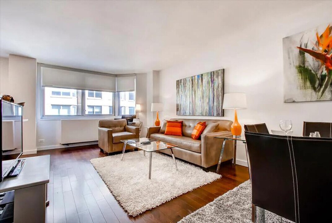 606 1st Ave. in New York, NY - Building Photo