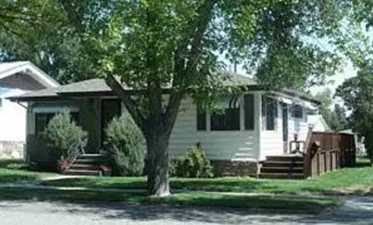 505 3rd Ave E in Three Forks, MT - Building Photo