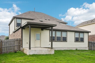 7634 Leonardo Dr in Round Rock, TX - Building Photo - Building Photo