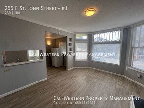 255 E St John St in San Jose, CA - Building Photo - Building Photo