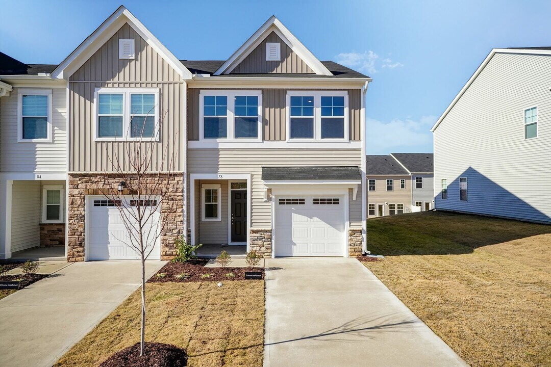 78 Florida St in Lillington, NC - Building Photo