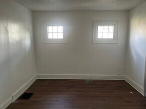 1687 E Mound St in Columbus, OH - Foto de edificio - Building Photo