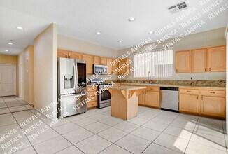 187 Oella Ridge Ct in Henderson, NV - Building Photo - Building Photo