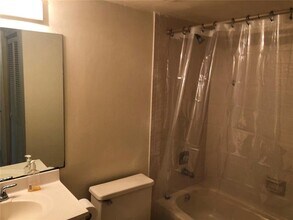 3502 NW 114th Ln in Coral Springs, FL - Building Photo - Building Photo