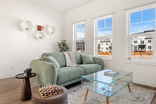 2231-2281 81 St S W in Calgary, AB - Building Photo