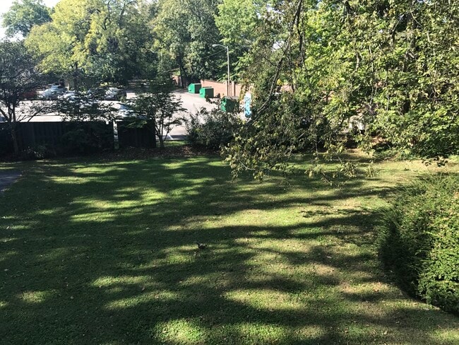 1046 Dudley Ave, Unit #1 in Louisville, KY - Building Photo - Building Photo