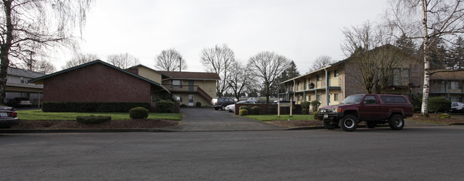 Northcrest Manor in Vancouver, WA - Building Photo - Building Photo