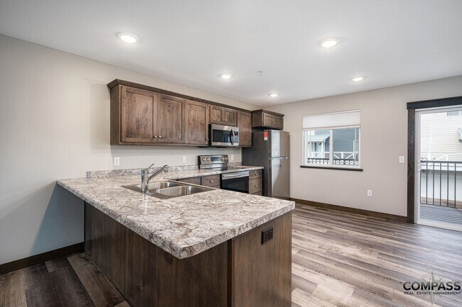 3017 Eldorado Blvd in Eau Claire, WI - Building Photo - Building Photo