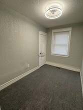 5563 Matthews St in Philadelphia, PA - Building Photo - Building Photo