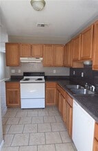 3208 Hereford Ln, Unit D in Killeen, TX - Building Photo - Building Photo