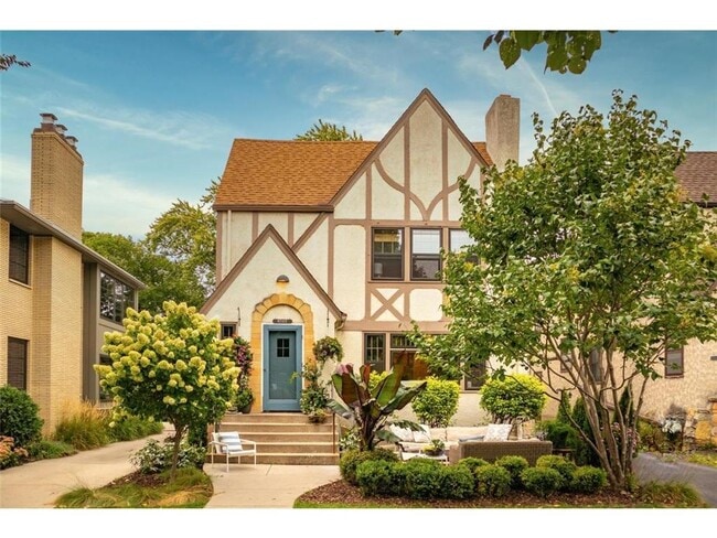 property at 4325 Chowen Ave S