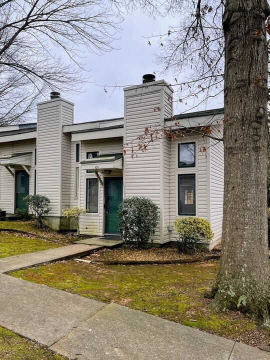 1103 Old Monrovia Rd NW in Huntsville, AL - Building Photo