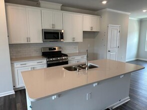 613 Gimari Dr in Wake Forest, NC - Building Photo - Building Photo