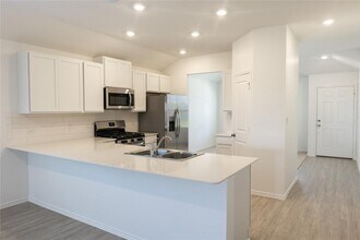 153 Sormonne Lp in Kyle, TX - Building Photo - Building Photo