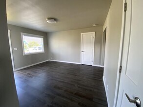 102 S Jeffries St in Aberdeen, WA - Building Photo - Building Photo