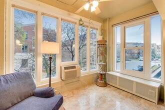 3755 N Pine Grove Ave in Chicago, IL - Building Photo - Building Photo