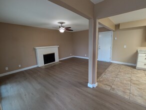 3022 W San Gabriel Ave in Fresno, CA - Building Photo - Building Photo