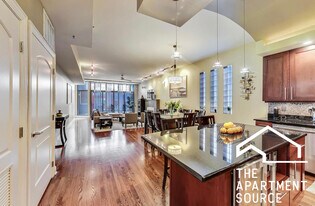 1518 N Sedgwick St, Unit 4B in Chicago, IL - Building Photo