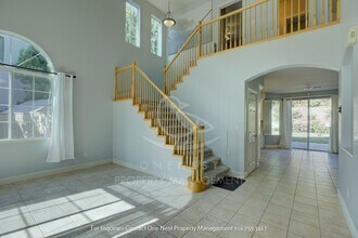 2209 Solitude Way in Rocklin, CA - Building Photo - Building Photo