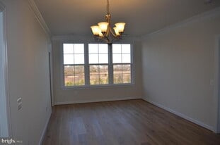 13724 Neil Armstrong Ave in Herndon, VA - Building Photo