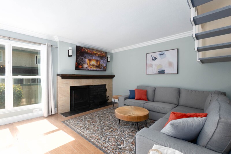 10159 Caminito Volar in San Diego, CA - Building Photo