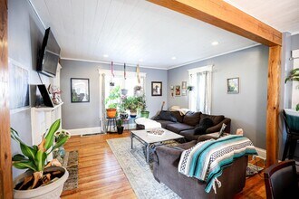 670 Jones Ave in Morgantown, WV - Building Photo - Building Photo