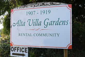 Alta Villa Gardens in West Palm Beach, FL - Building Photo - Building Photo